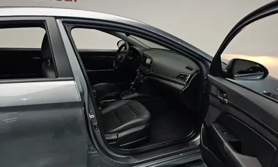 Hyundai Avante 2018, 59728 км, за 7670.8 USD - фото 26