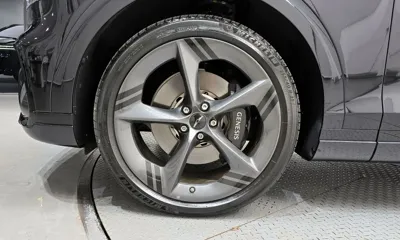Genesis GV70 2025, 12646 км, за 40237.85 USD