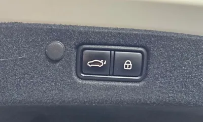 Hyundai Grandeur 2021, 142288 км, за 14113.17 USD - фото 20