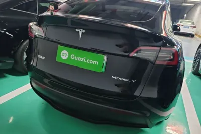 Tesla Model Y 2022, 55599 км, за 26252 USD
