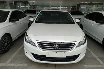 Peugeot 408 2015, 122899 км, за 5271 USD