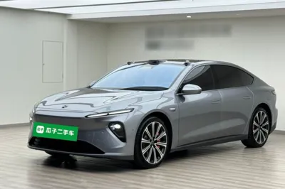 Nio ET7 · 2023 год