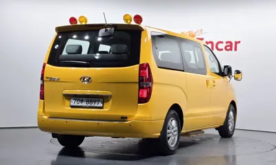 Hyundai Starex 2018, 84160 км, за 10371.54 USD