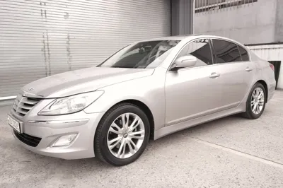 Hyundai Genesis · 2012 год
