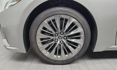 Lexus LS 2023, 30171 км, за 68924.77 USD