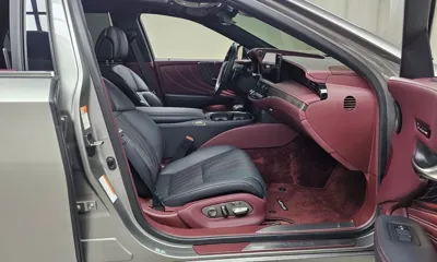 Lexus LS 2023, 30171 км, за 68924.77 USD - фото 11