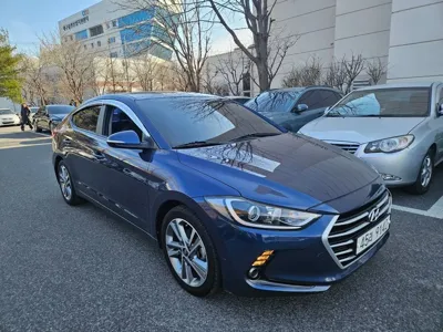 Hyundai Avante 2018, 101000 км, за 6357.61 USD