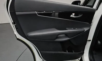 Kia Sorento 2016, 115550 км, за 8205.33 USD - фото 25