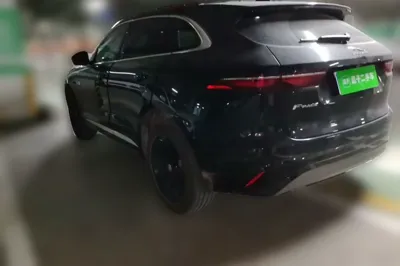 Jaguar F-Pace 2021, 29400 км, за 26044 USD