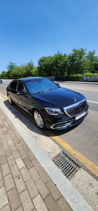 Mercedes-Benz S-Class · 2015 год