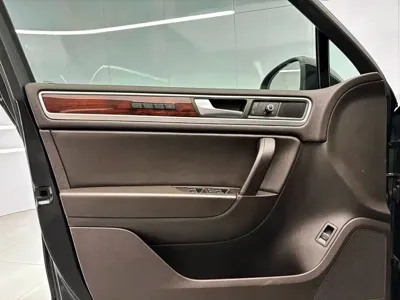 Volkswagen Touareg 2014, 97000 км, за 9370.99 USD - фото 13