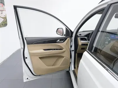 Baojun 730 2016, 83400 км, за 2765.53 USD - фото 8