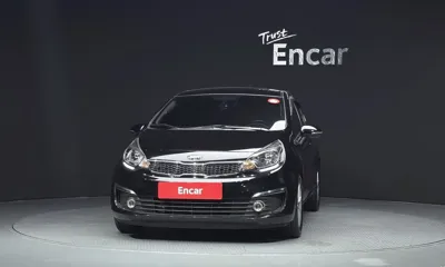 Kia Pride 2016, 112940 км, за 3908.8 USD