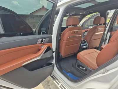 BMW X7 2024, 48000 км, за 65642.64 USD