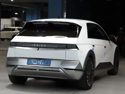 Hyundai Ioniq5 2022, 219232 км, за 14375.74 USD