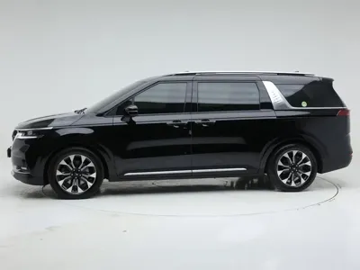 Kia Canival 2021, 96803 км, за 15048.87 USD