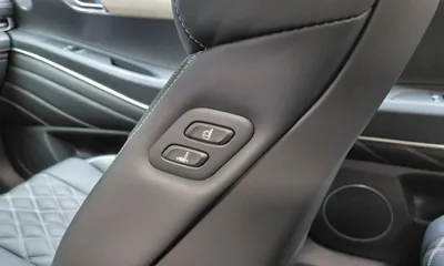 Genesis GV80 2023, 28133 км, за 34592.85 USD - фото 31