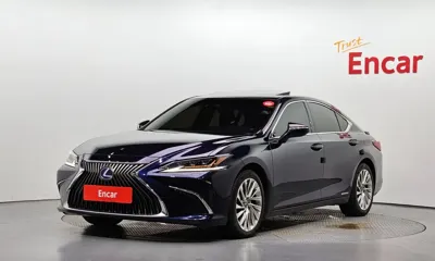 Lexus ES · 2019 год