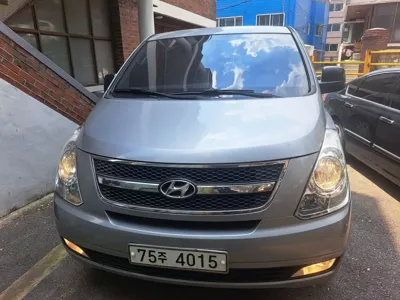 Hyundai Starex 2012, 167101 км, за 5530.95 USD