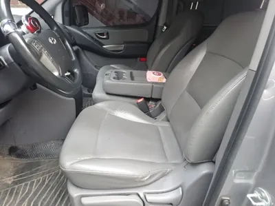 Hyundai Starex 2012, 167101 км, за 5530.95 USD - фото 15