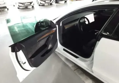 Tesla Model 3 2022, 85627 км, за 3938.56 USD