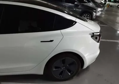 Tesla Model 3 2022, 85627 км, за 3938.56 USD - фото 10