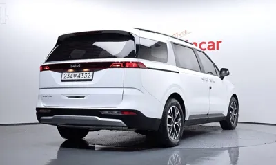 Kia Canival 2023, 64874 км, за 16093 USD