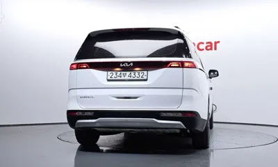 Kia Canival 2023, 64874 км, за 16093 USD