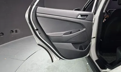Hyundai Tucson 2019, 81758 км, за 11027.96 USD - фото 25