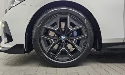 BMW 5-Series 2024, 28507 км, за 37856.76 USD
