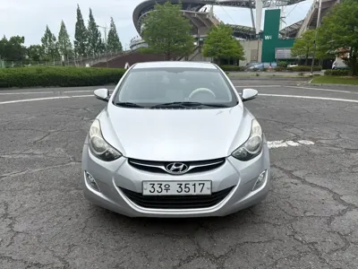 Hyundai Avante · 2012 год