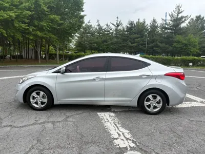 Hyundai Avante 2012, 150667 км, за 2264.93 USD