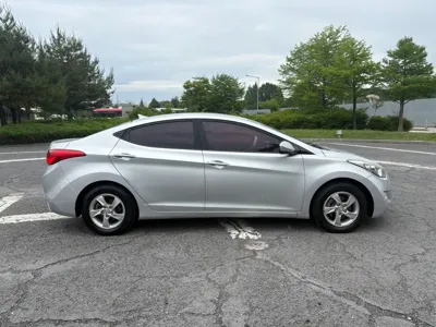 Hyundai Avante 2012, 150667 км, за 2264.93 USD