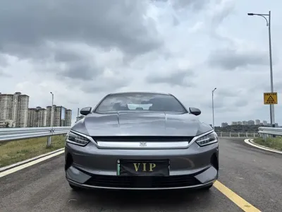 BYD Qin Plus 2022, 64000 км, за 8585.84 USD