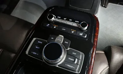 Genesis EQ900