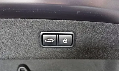 Genesis EQ900