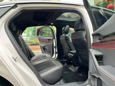 Ford Mondeo 2022, 70000 км, за 14243.4 USD