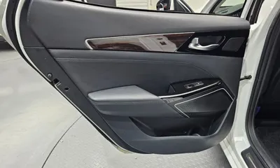 Kia K7 2018, 69915 км, за 9055.38 USD - фото 25