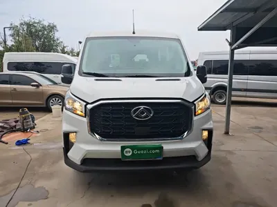 大通 V90 2025, 37800 км, за 17298.91 USD