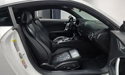 Audi TT 2016, 165858 км, за 12228.99 USD - фото 11