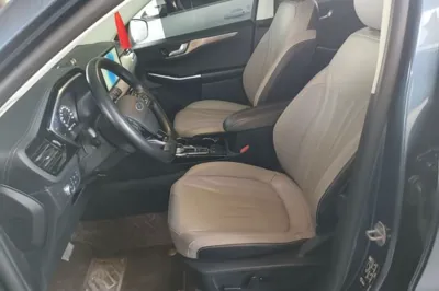 Ford Escape 2020, 61600 км, за 13044 USD - фото 17