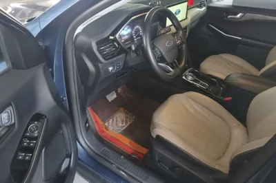 Ford Escape 2020, 61600 км, за 13044 USD - фото 18