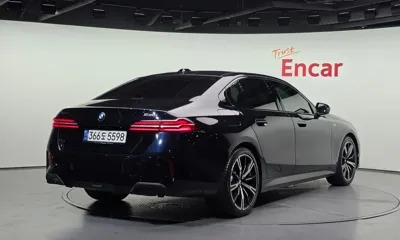 BMW 5-Series 2024, 24484 км, за 49888.41 USD