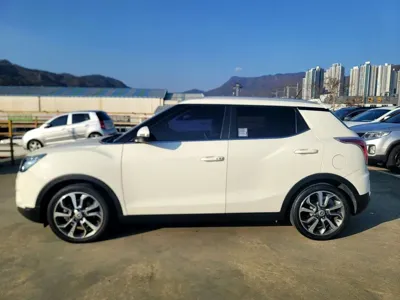 KG_Mobility_Ssangyong TIBOLI 2016, 64796 км, за 4853.43 USD