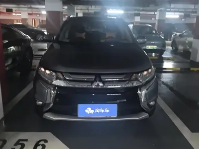 Mitsubishi Outlander 2018, 114300 км, за 7661.81 USD