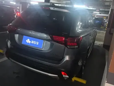 Mitsubishi Outlander 2018, 114300 км, за 7661.81 USD
