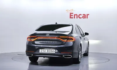 Hyundai Grandeur 2018, 183153 км, за 5528.42 USD