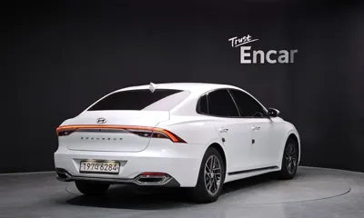 Hyundai Grandeur 2020, 47153 км, за 14305.24 USD