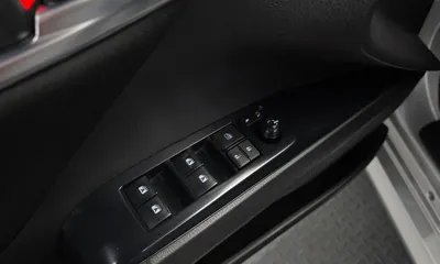 Toyota Camry 2021, 51658 км, за 16280.14 USD - фото 27