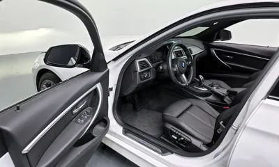 BMW 3-Series 2018, 18848 км, за 16525.66 USD - фото 11